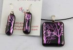 Etched magenta tee dichroic pendant & earrings