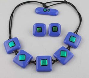 5-pc blue glass with green dichroic with earrings