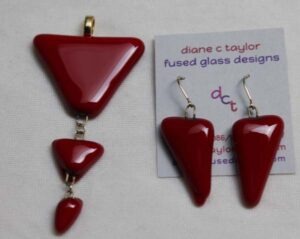 Red Triangles pendant and earrings, by Diane C Taylor